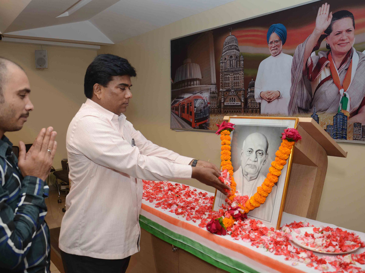 Tribute to great leader late Sardar Vallabhai Patel on his death anniversary by MRCC at Rajiv Gandhi bhavan.