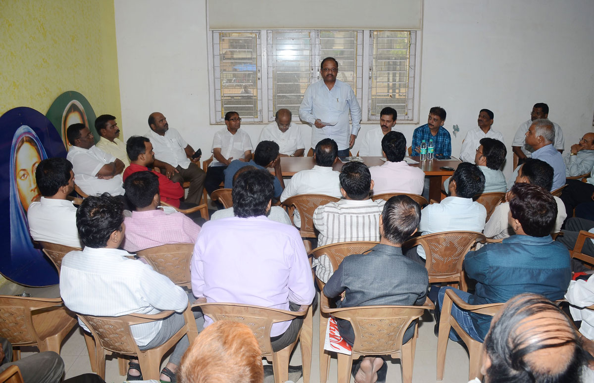 MP Gopal Shetty & Teachers MLA Kapil Patil during Teachers Meeting at Parel.