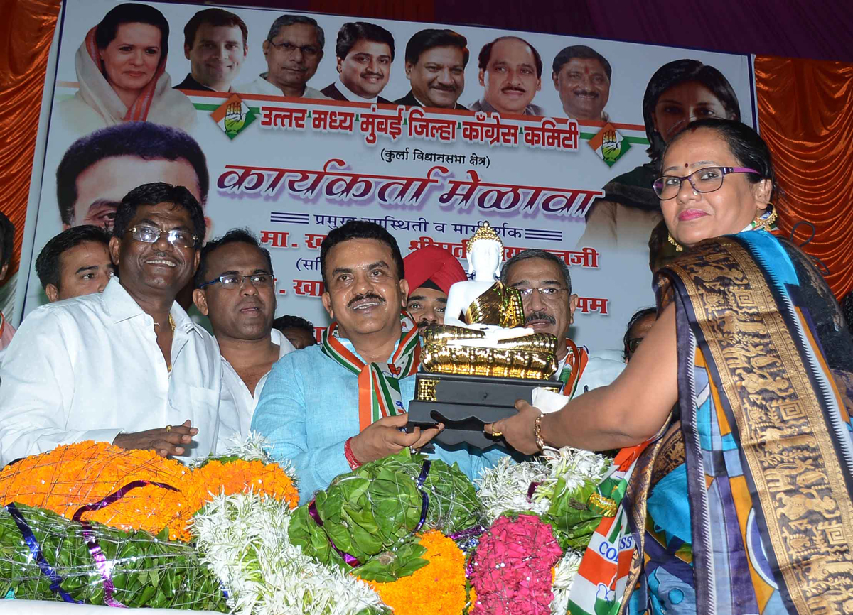 MRCC President Sanjay Nirupam During Block Congress Meeting in North Central Mumbai at Chembur.