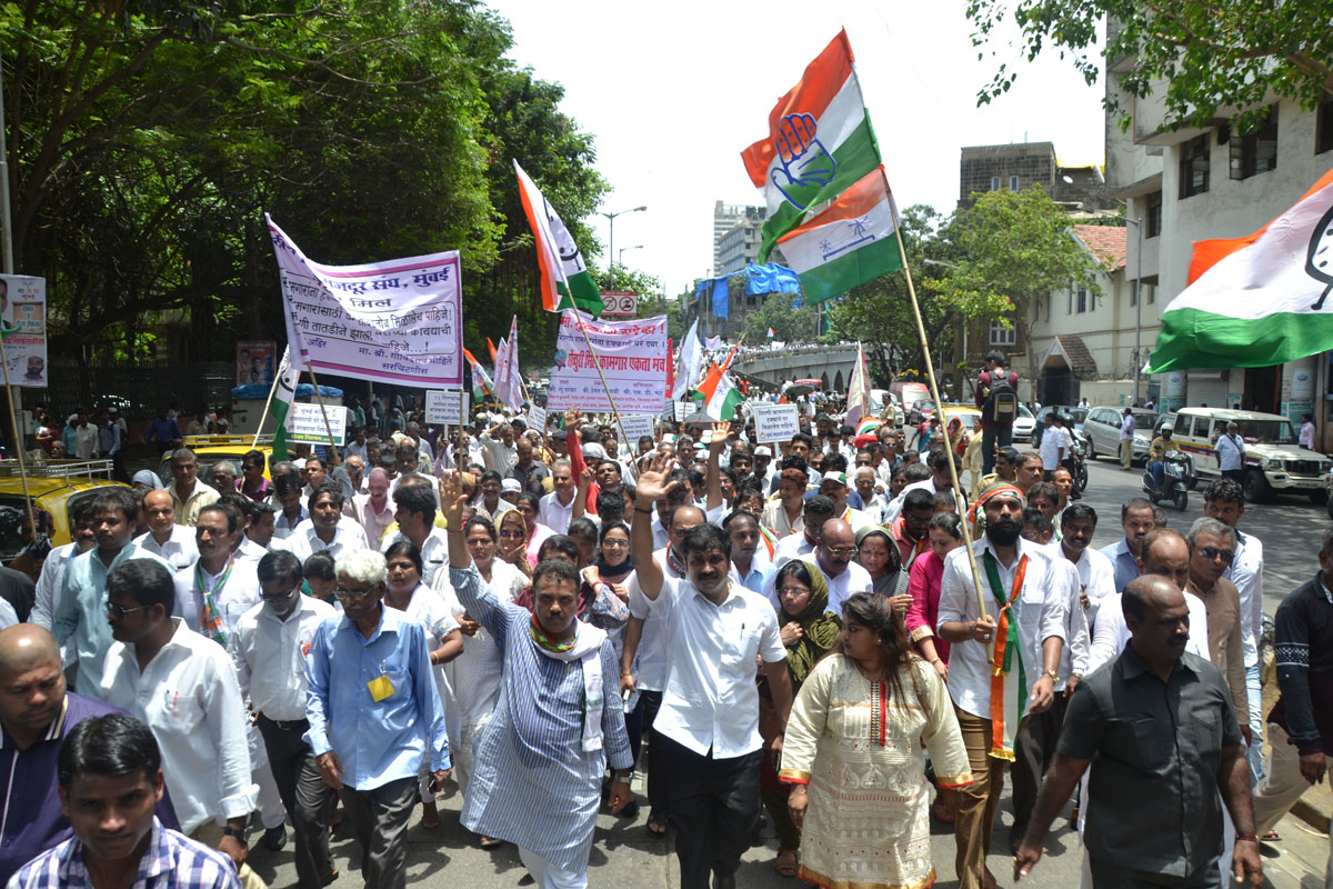Mumbai Mill Worker's Protest Rally from Rani Baugh to Azad Maidan.