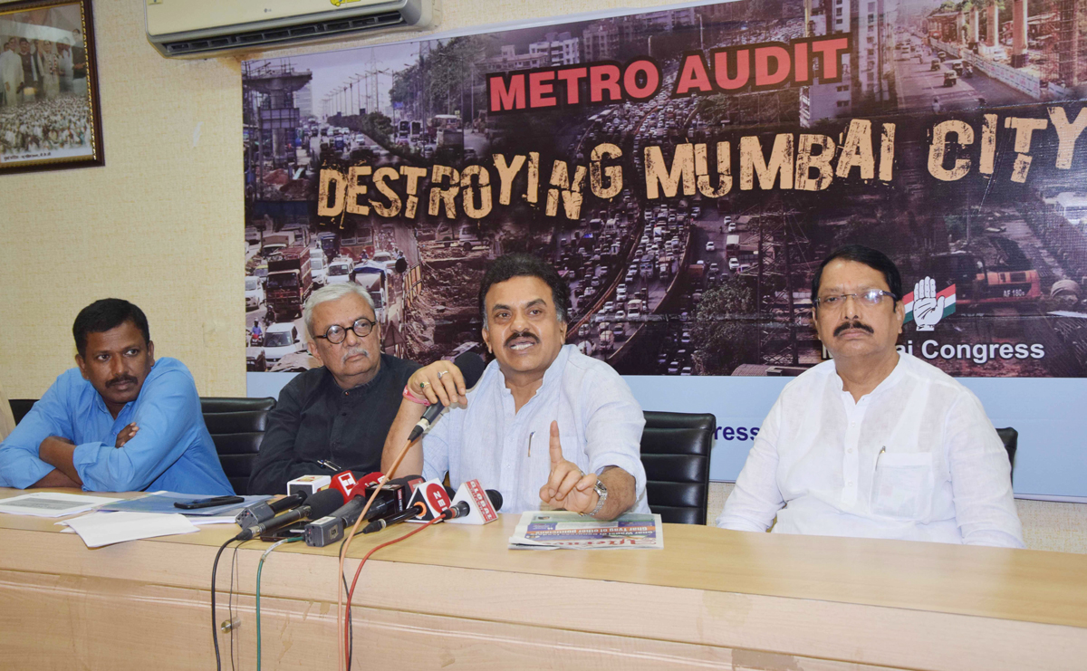 Mumbai Congress President Sanjay Nirupam Press Conference at MRCC Azad Maidan.