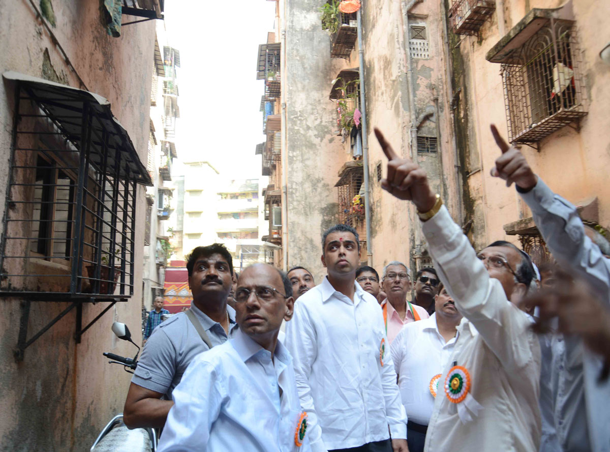 MP & Union Minister Milind Deora Visit At Curry Road.