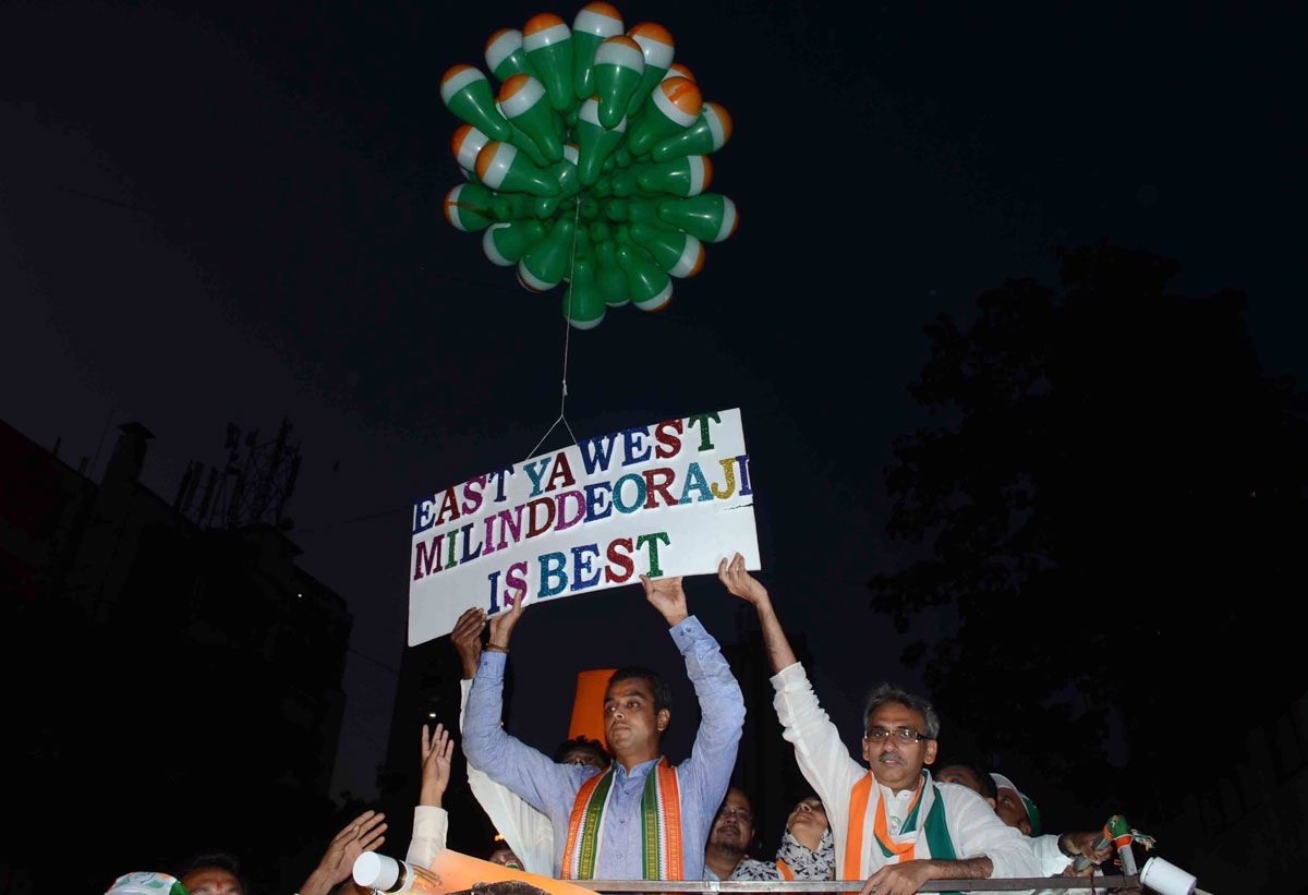 South Mumbai Congress/NCP/PRP (Kawade) Republican Party of India(Democratic)Alliance MP.Candidate Milind Deora Election Campaign Rally in South Mumbai Parliamentary Constituency at Sewree Assembly.