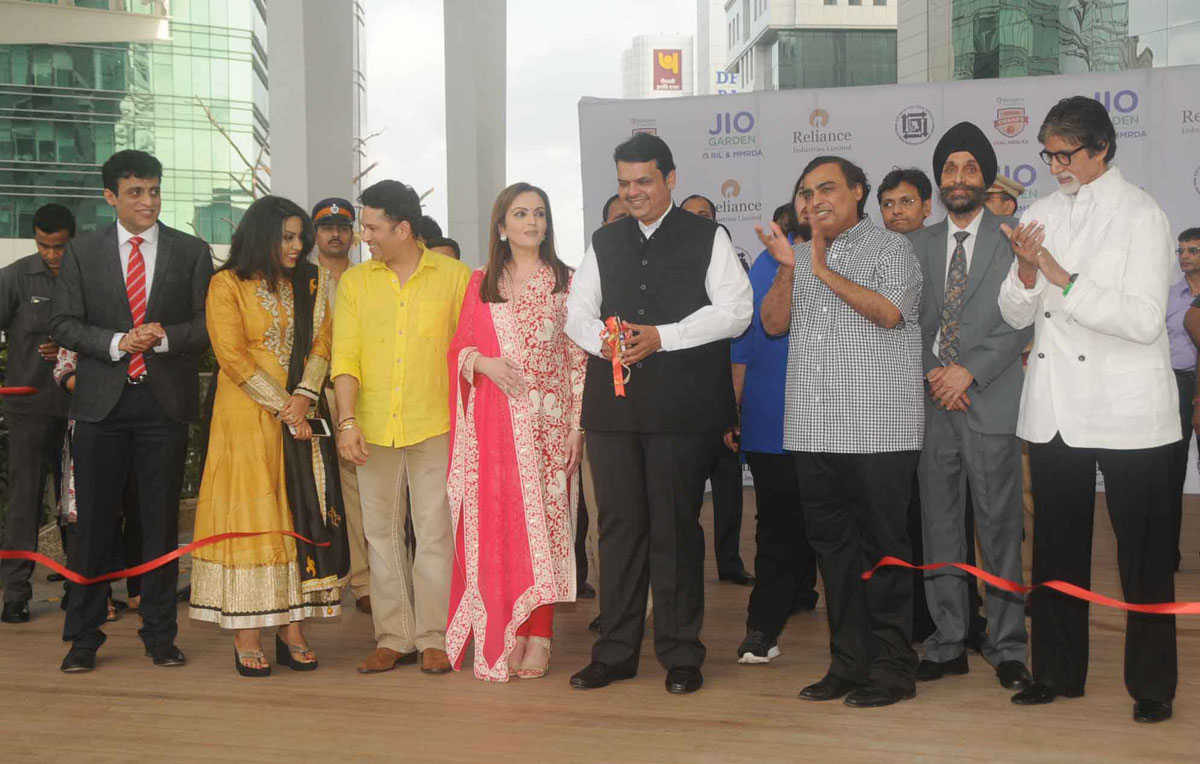 Chief Minister Devendra Fadnavis,Sachin Tendulkar & Big B Amitabh Bachchan to Inaugurate Jio Garden at BKC Bandra.