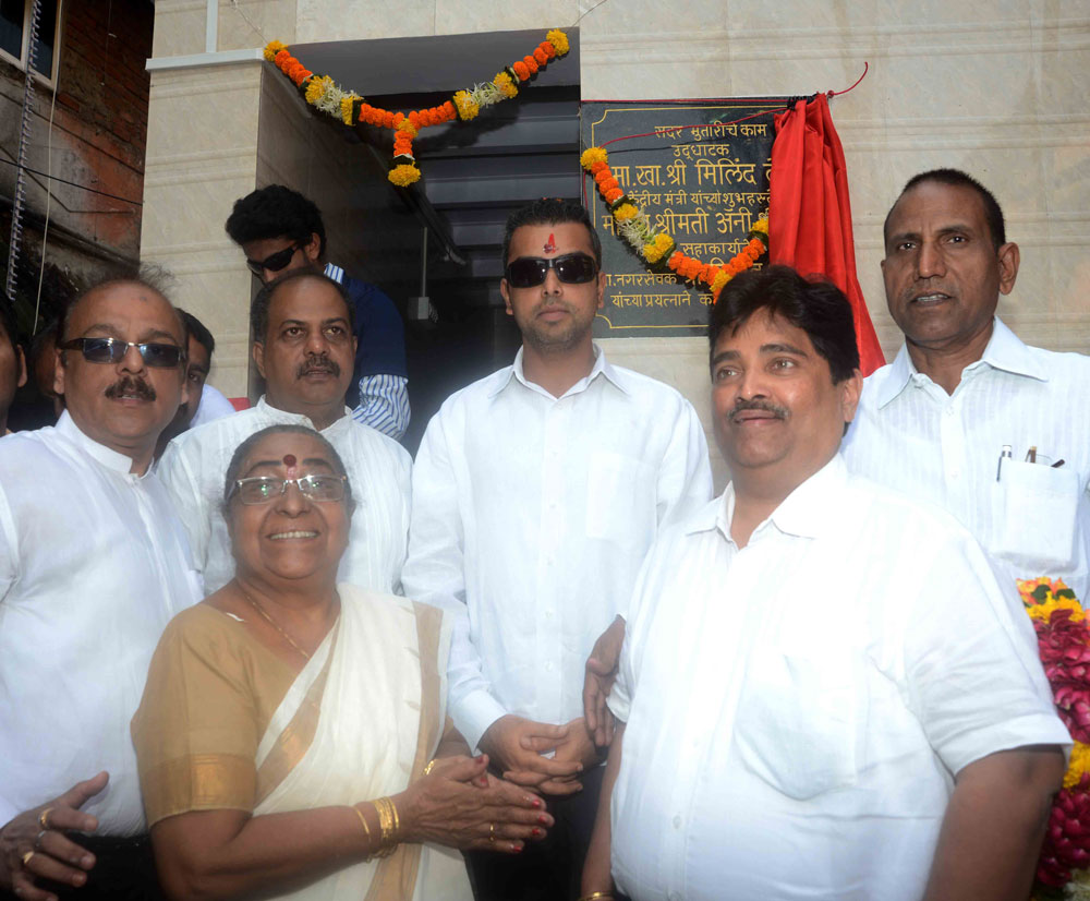 UNION MINISTER & MP.MILIND DEORA IN SOUTH MUMBAI TO INAUGURATE THE COMPLETED WORK FROM MP & MLA FUNDS.