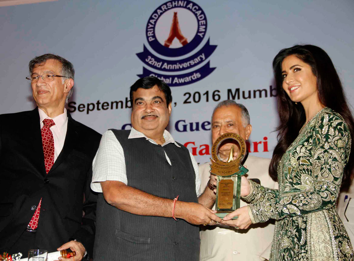 Priyadarshani Academy 32nd Anniversary Global Awards at Hotel Trident.