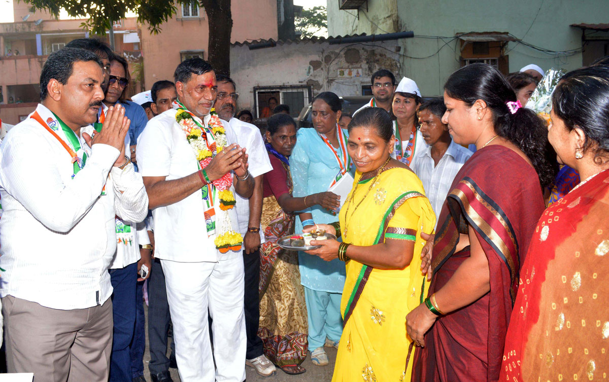 175-Kalina Assembly Congress Candidate Kripashankar Singh Padyatra Rally.