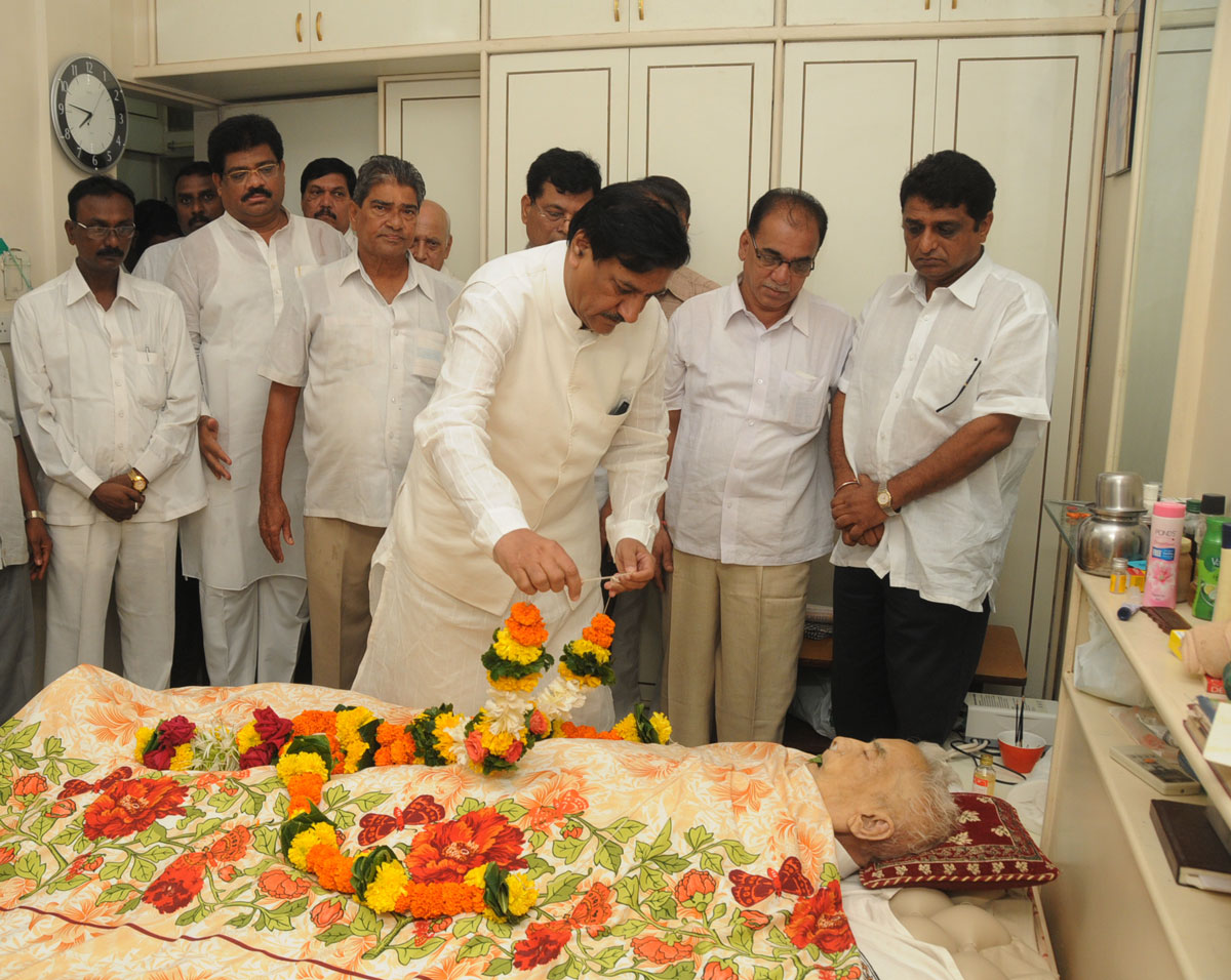 TRIBUTE TO GREAT SWATANTRA SAINIK PRABHAKARJI KUNTHE IN MUMBAI.