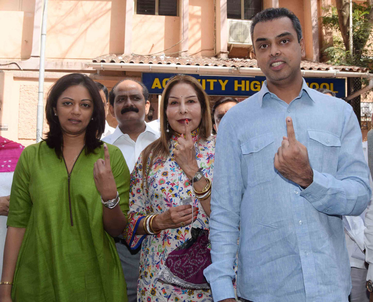 Mumbai Leaders to Cast Vote.