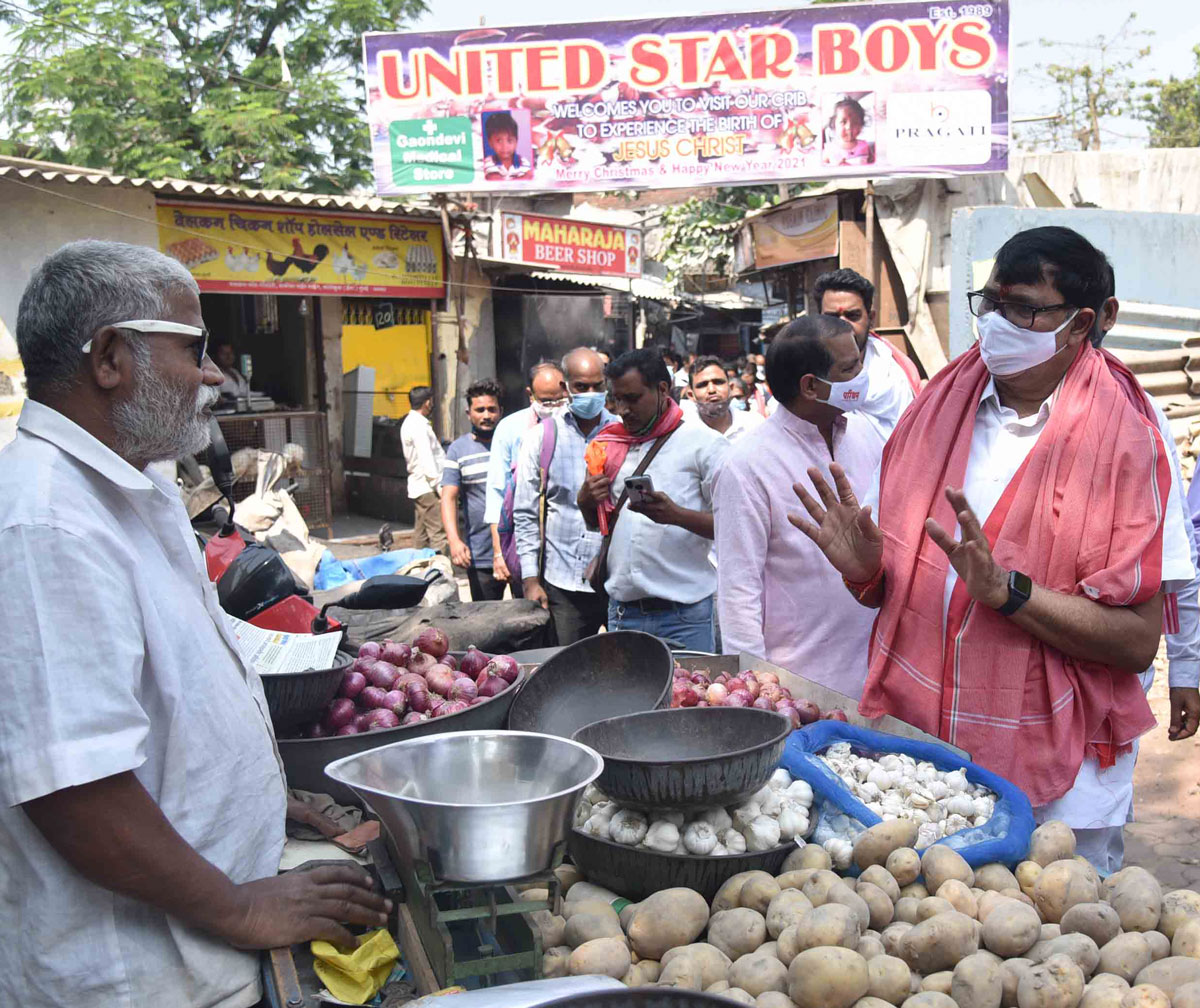 Uttar Bhartiya Andolan "Parishram" Yatra by Leader Kripashankar Singh in Mumbai from Vakola to Kurla