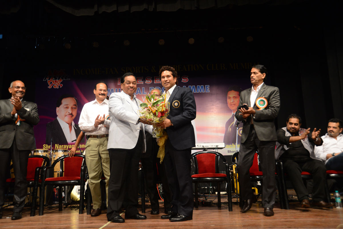 Bharat Ratna Sachin Tendulkar & Minister Narayanrao Rane during Income-Tax Sports & Recreation Club Mumbai Programme at Birla Matoshree.