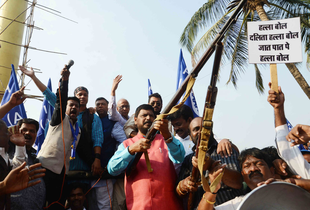 RPI Halla Bol Maha Morcha at Chaitya Bhoomi to Indu Mill Dadar.