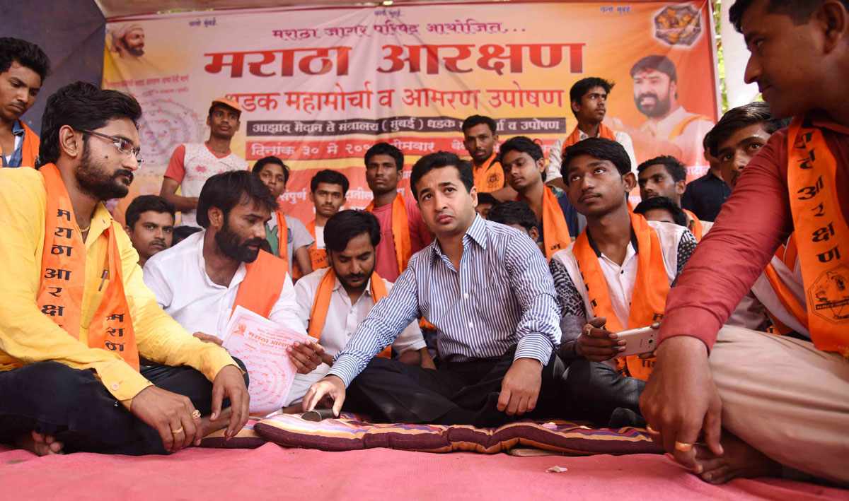 MLA Nitesh Narayanrao Rane Supports Maratha Jagar Parishad Andolan for Maratha Aarakshan.