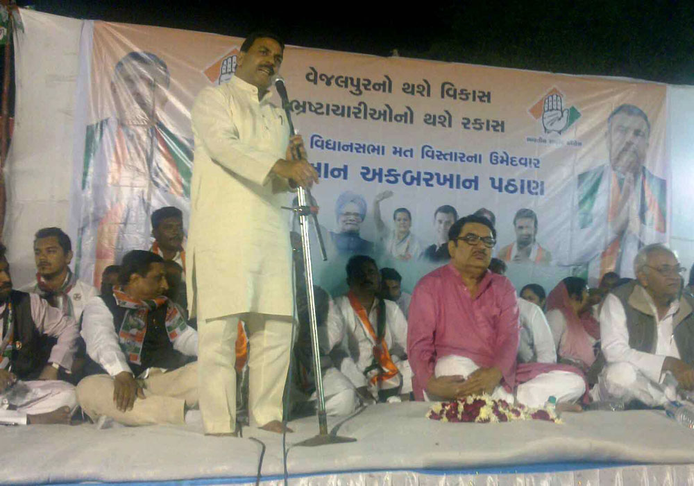 MINISTER MOHD.ARIF NASIM KHAN FOR GUJARAT ELECTION CAMPAIGN.