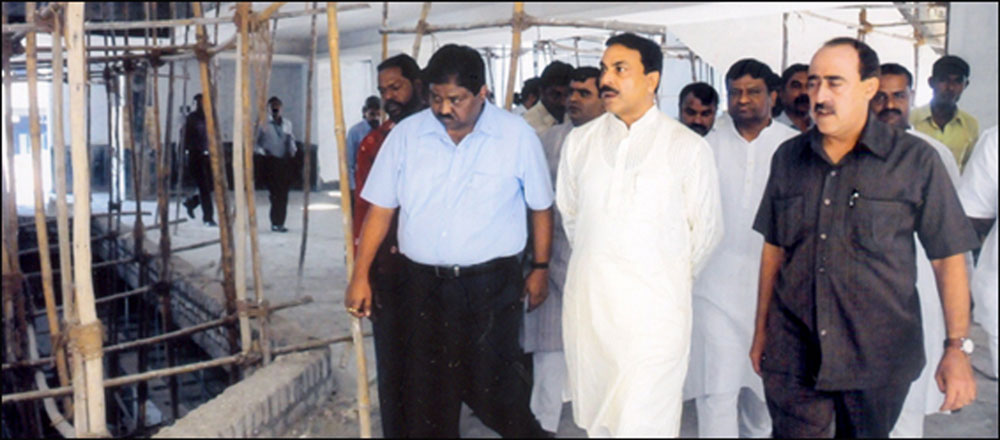 MINISTER MOHD.ARIF NASIM KHAN AT NAGPUR HAJ HOUSE.