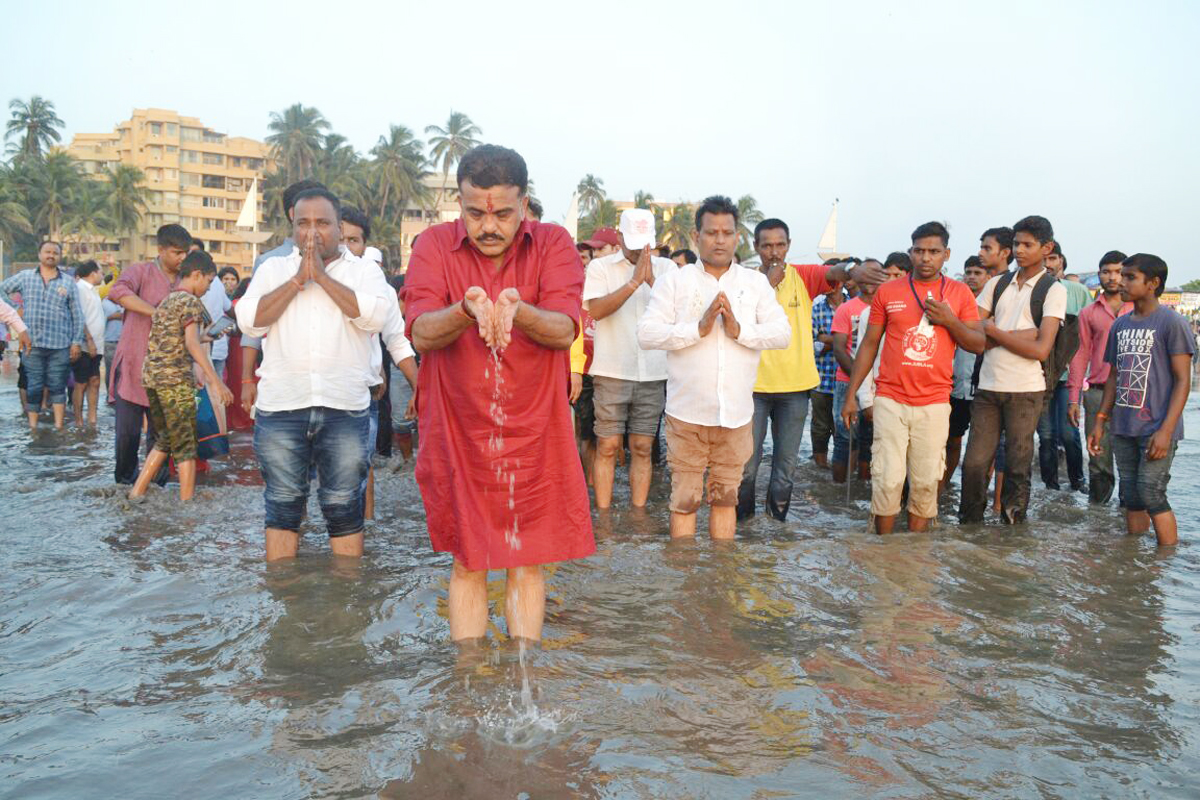 MRCC President Sanjay Niupam during Chatt Puja at Juhu Chowpatty.