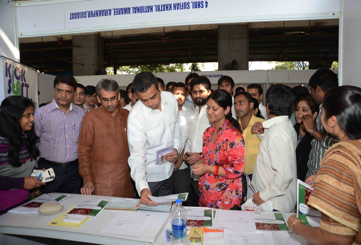 MP. MILIND DEORA JOB FAIR AT ANJUMAN-I-ISLAM SCHOOL CST MUMBAI.