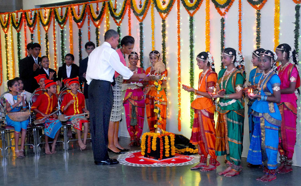 US.PRESIDENT BARACK OBAMA WITH WIFE MRS.MICHELLE OBAMA IN MUMBAI.