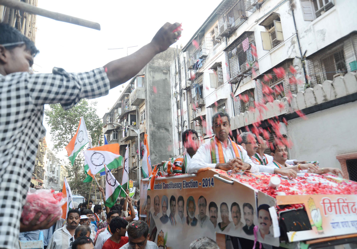 South Mumbai Congress/NCP/PRP (Kawade) Republican Party of India(Democratic)Alliance MP.Candidate Milind Deora Election Campaign Rally in South Mumbai Parliamentary Constituency at Bhendi Bazaar Assembly.