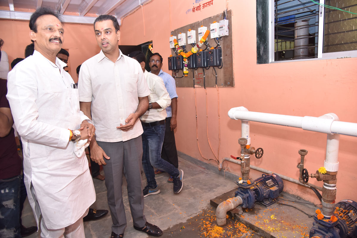 Ex.MP MIlind Deora Inaugurates various completed works from MLA Bhai Jagtap Funds in Colaba.