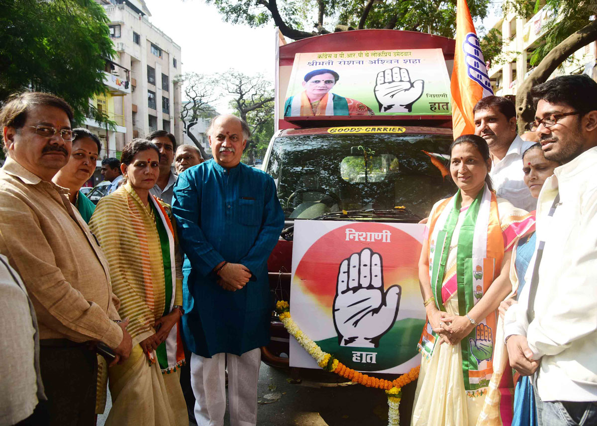 Congress Party Leader Gurudas Kamat during Election Campaign in Mumbai.