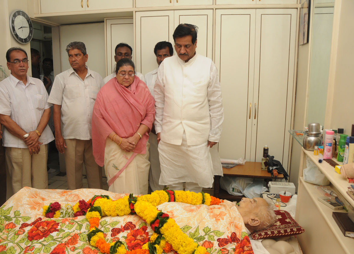 TRIBUTE TO GREAT SWATANTRA SAINIK PRABHAKARJI KUNTHE IN MUMBAI.