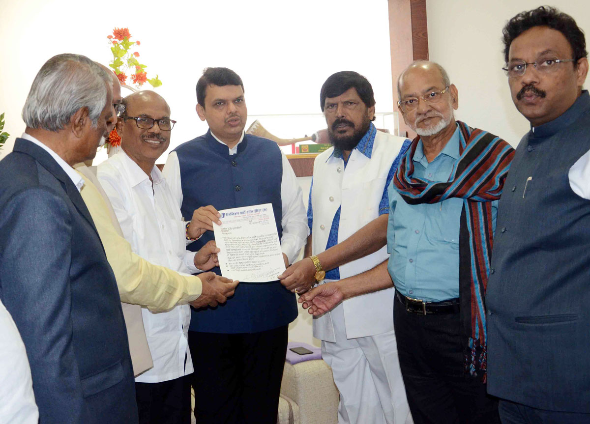 Chief Minister Devendra Fadnavis & Social Justice & Empowerment MOS Ramdas Athawale at Varsha Bunglow.