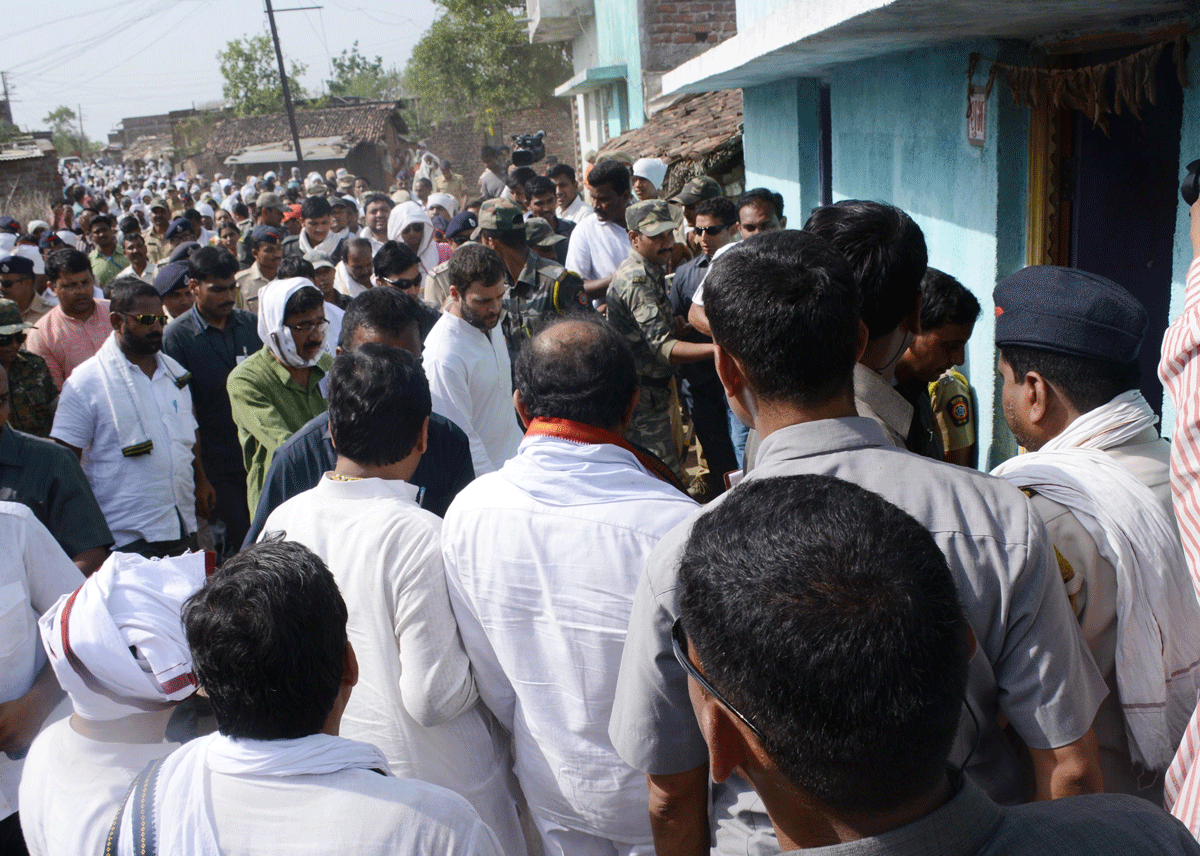 Congress Yuva Leader MP Rahul Gandhi visited Villages in Vidharba Maharashtra.