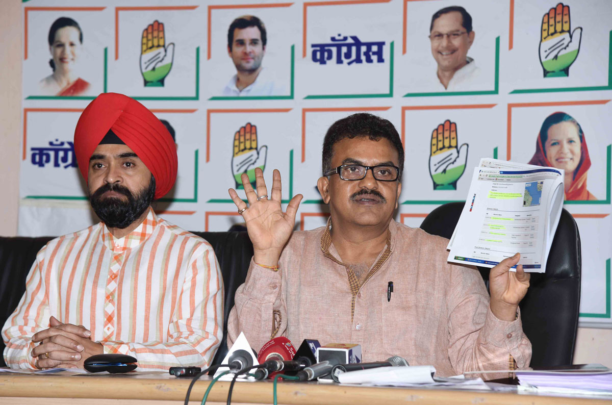 Mumbai Congress President Sanjay Nirupam Press conference at Gandhi Bhavan.