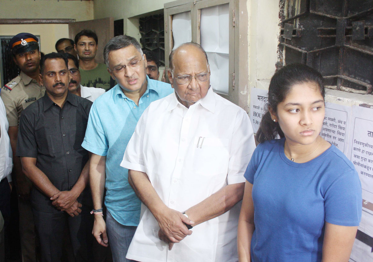 Mumbai Leaders to Cast Vote.