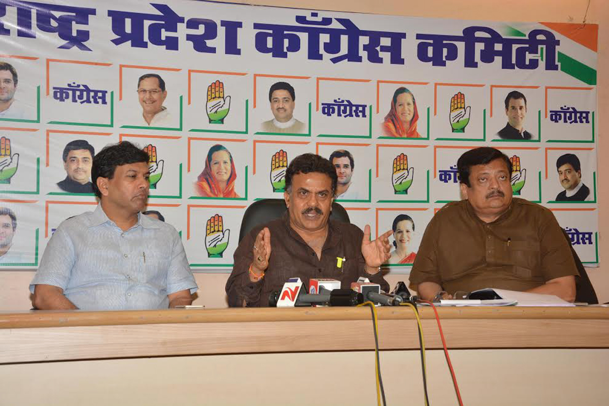 MRCC President Sanjay Nirupam Press Conference at Gandhi Bhavan.
