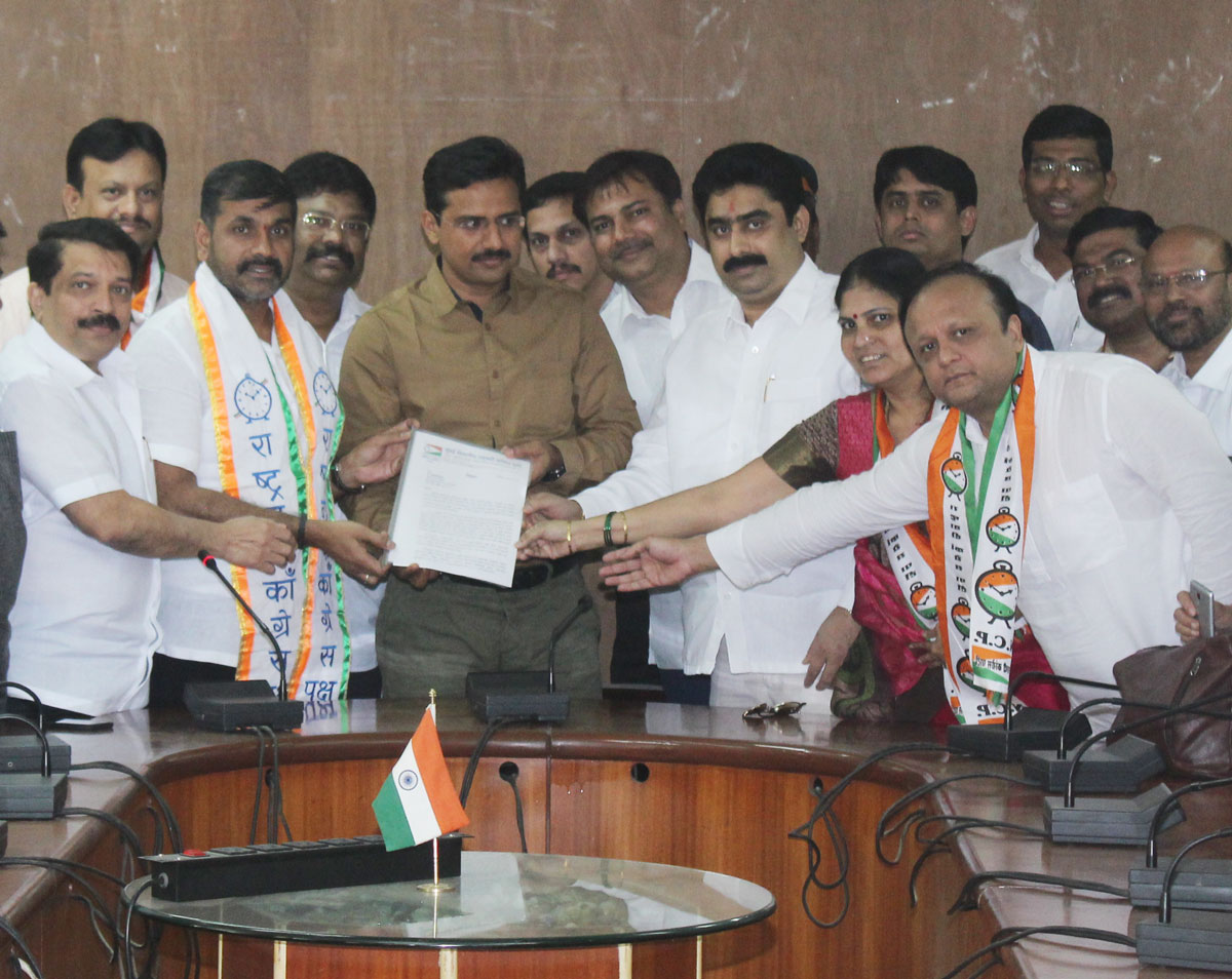 NCP Leaders Protest in Mumbai against Demonitization.