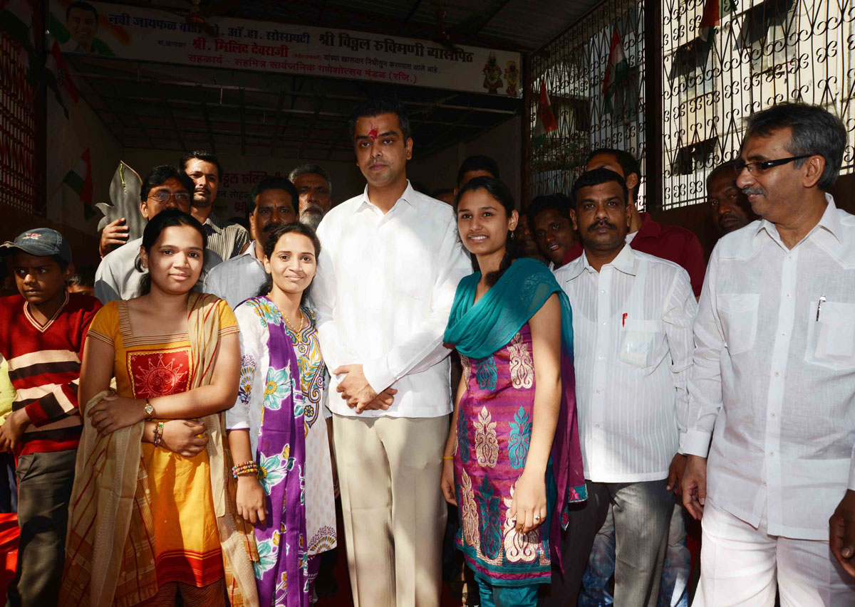 UNION MINISTER & MP.MILIND DEORA IN SOUTH MUMBAI TO INAUGURATE THE COMPLETED WORK FROM HIS MP FUND.