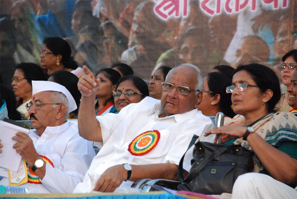 CENTRAL MINISTER SHARAD PAWAR ON  OCCASION OF MAHILA MELAVA AT KURAR VILLAGE MALAD.