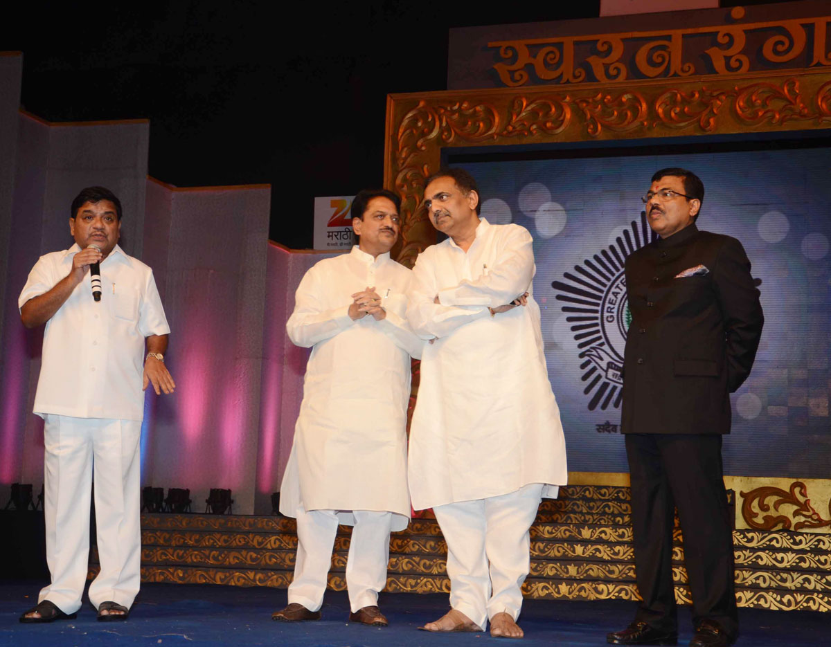 MUMBAI POLICE DIWALI MELAVA-2011 AT ANDHERI SPORTS COMPLEX.