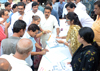 MRCC President Sanjay Nirupam Organised Signature Campaign to Protest against Hike Rates of Electricity Bill.