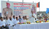 MP.& EX.UNION MINISTER GURUDAS KAMAT INAUGURATES NEW PLATFORM FOR FISHERMEN AT VERSOVA BAZAAR GALI. MP.& EX.UNION MINISTER GURUDAS KAMAT INAUGURATES NEW PLATFORM FOR FISHERMEN AT VERSOVA BAZAAR GALI.