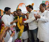 BJP Leader & Union Minister Gopinath Munde welcomed at Mumbai Airport.