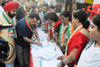 MRCC President Sanjay Nirupam Organised Signature Campaign to Protest against Hike Rates of Electricity Bill.