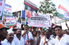 Mumbai Congress Protest against BJP- Shivsena Govt. at Sion Station Mumbai.
